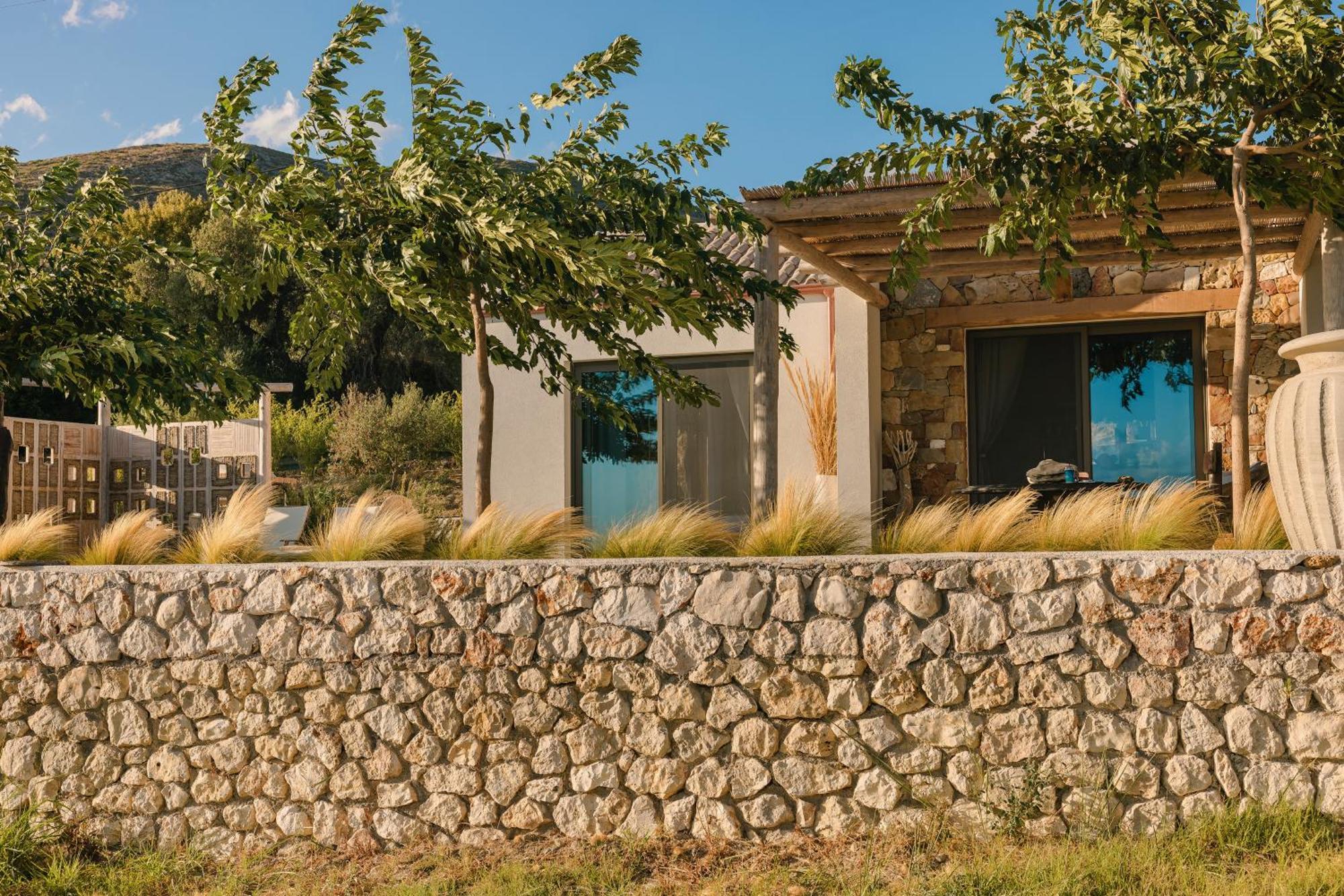 Villa Spathes Kefalonia - Luxury Ratzaklion